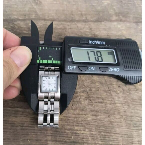 Ladies Fossil FS Steel Square Dial Stainless Steel  Watch - Picture 9 of 9